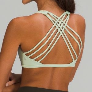 Lululemon Free to Be Bra